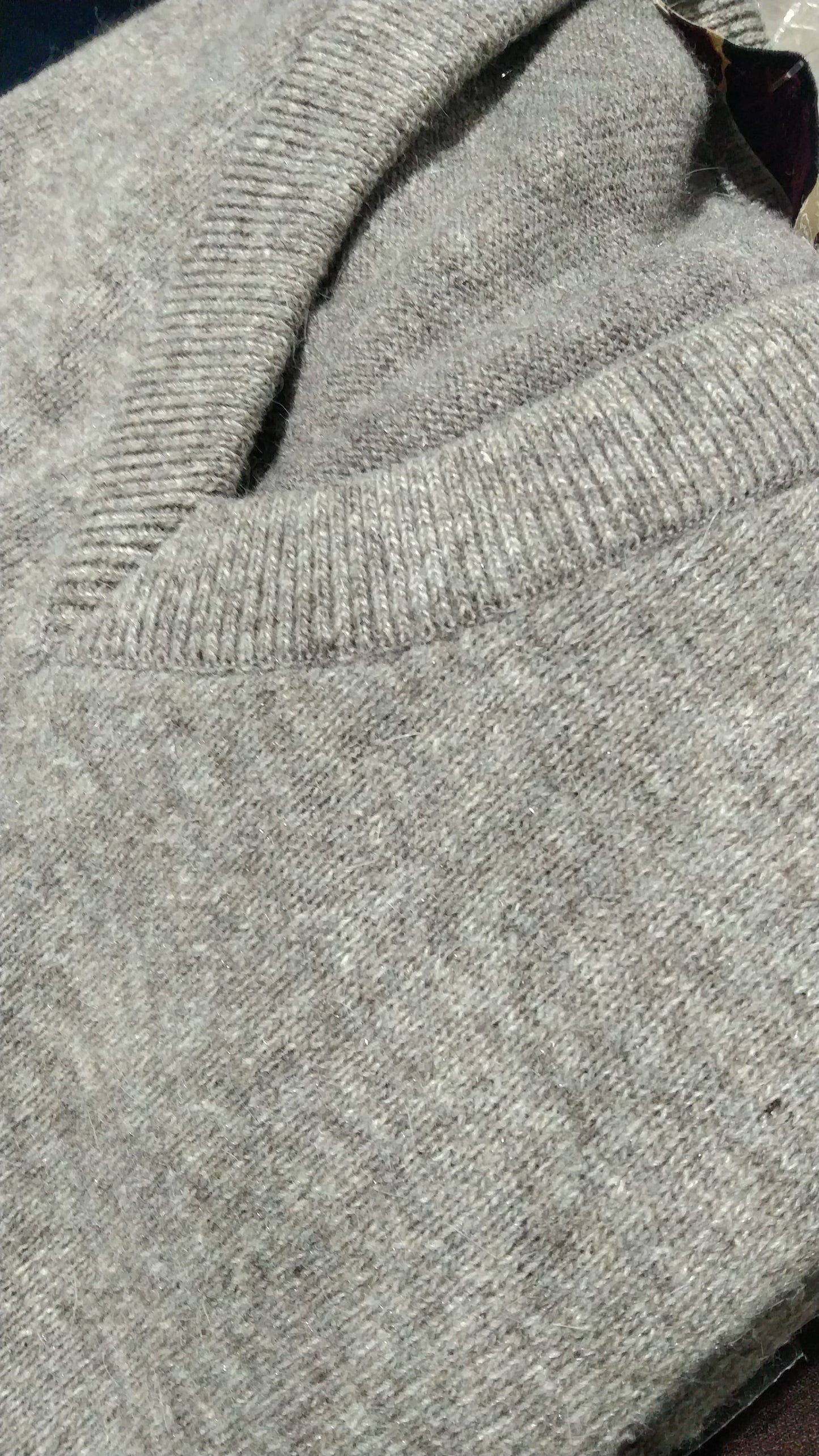 Men V- Neck Full Sleeves Sweater
