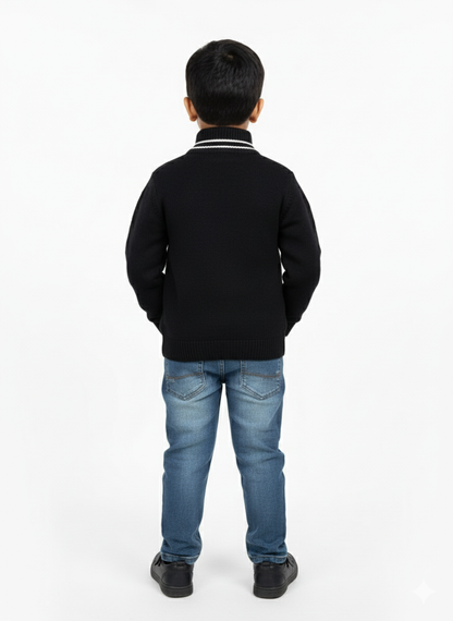 Versatile Back And White Full-Zip Sweater